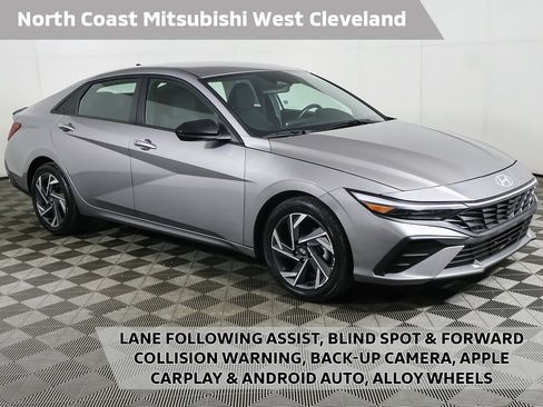 Used 2025 Hyundai Elantra Sport FWD image 1