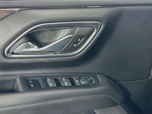 Used 2023 Chevrolet Suburban LT AWD/4WD image 12