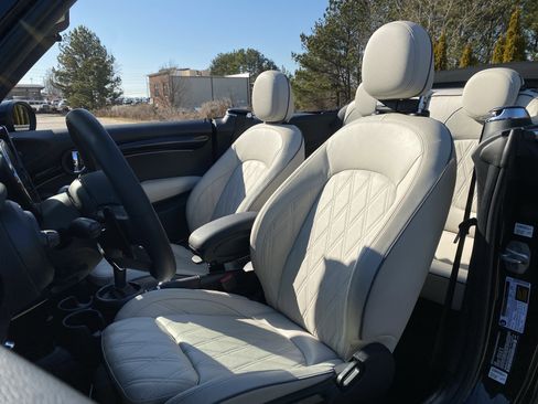 Used 2024 MINI Cooper S image 7