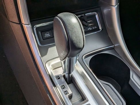 Used 2020 Subaru Ascent Premium w/ Convenience Package image 23