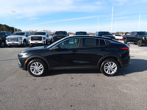 New 2026 Buick Envista Preferred image 2