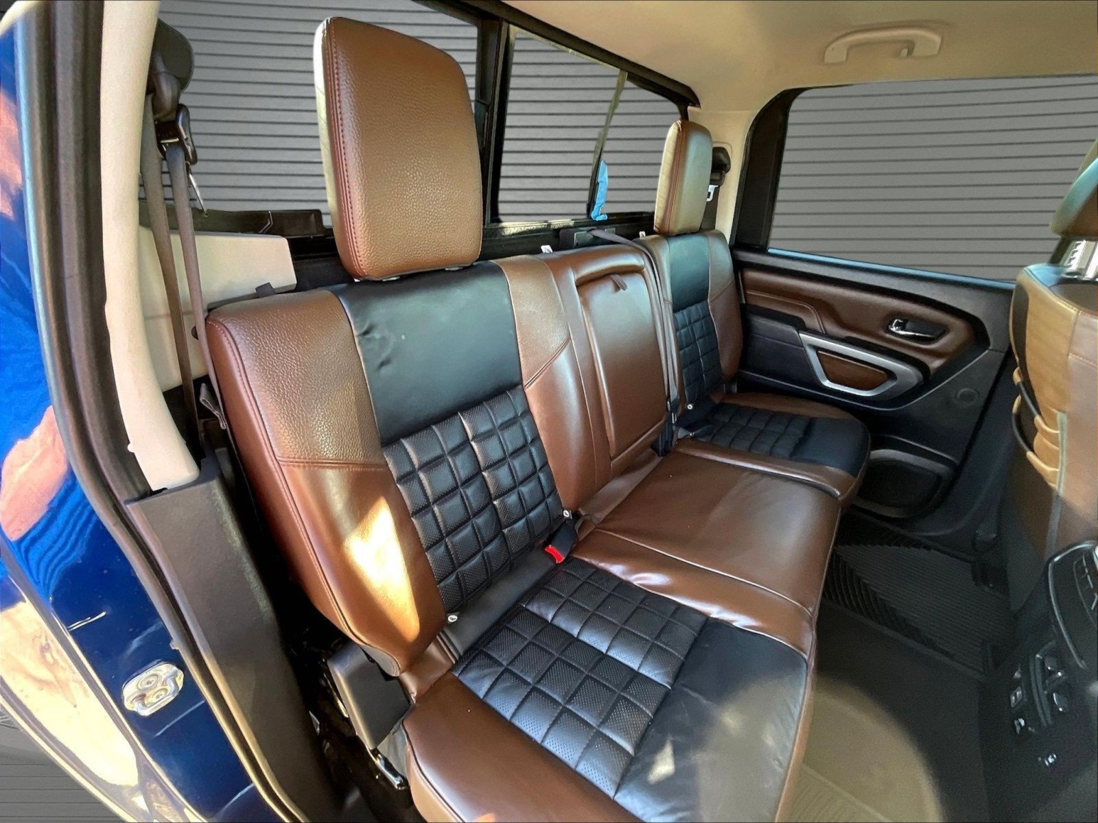 Used 2019 Nissan Titan Platinum Reserve w/ Platinum Utility Package AWD/4WD image 23