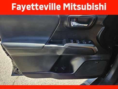 Used 2021 Toyota Tacoma TRD Sport w/ TRD Premium Sport Package AWD/4WD image 30