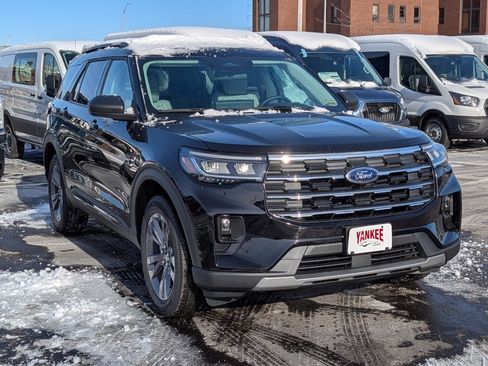 New 2026 Ford Explorer Active w/ Active Comfort Package image 35