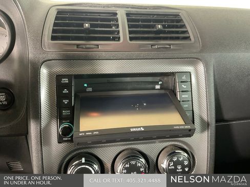 Used 2014 Dodge Challenger R/T Plus RWD image 29