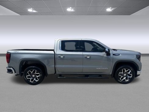 Used 2025 GMC Sierra 1500 SLE AWD/4WD image 2