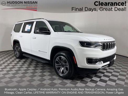 Used 2024 Jeep Wagoneer Series II w/ Flexible Seating Group RWD image 1