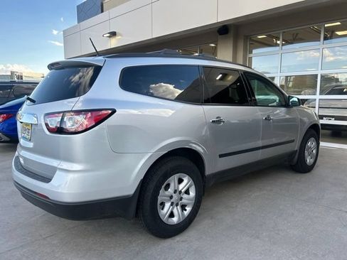 Used 2017 Chevrolet Traverse LS AWD/4WD image 3