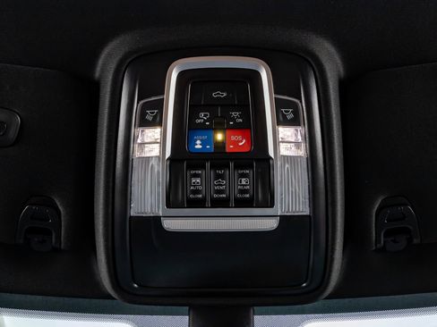 Used 2024 RAM 3500 Laramie w/ Night Edition image 27