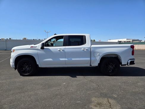Used 2024 Chevrolet Silverado 1500 RST w/ Z71 Off-Road Package AWD/4WD image 3