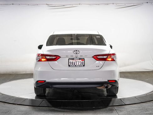Certified 2019 Toyota Camry LE FWD image 3