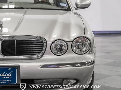 Used 2004 Jaguar XJ8 image 20