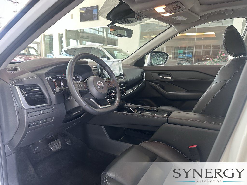Used 2023 Nissan Rogue SL w/ SL Premium Package FWD image 25