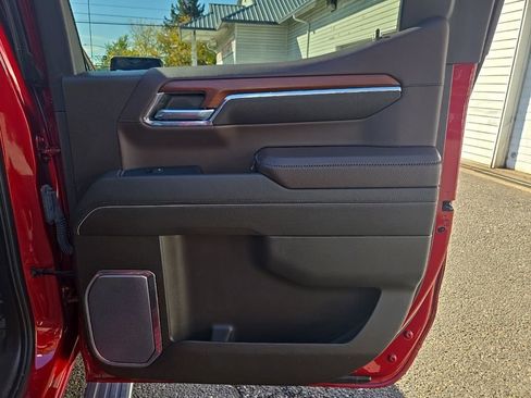 Used 2023 GMC Sierra 1500 Denali w/ Denali Reserve Package image 27