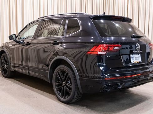 Used 2022 Volkswagen Tiguan SE R-Line image 5
