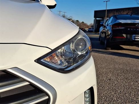 Used 2018 Hyundai Elantra Value Edition image 9