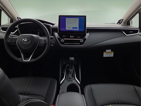 Used 2026 Toyota Corolla XLE FWD image 16