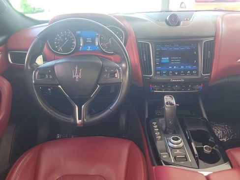 Used 2019 Maserati Levante AWD/4WD image 15