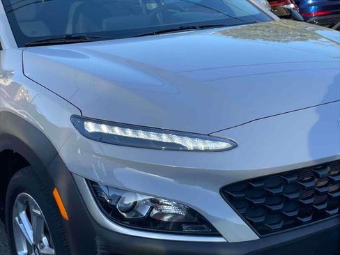 Used 2023 Hyundai Kona SEL AWD/4WD image 9