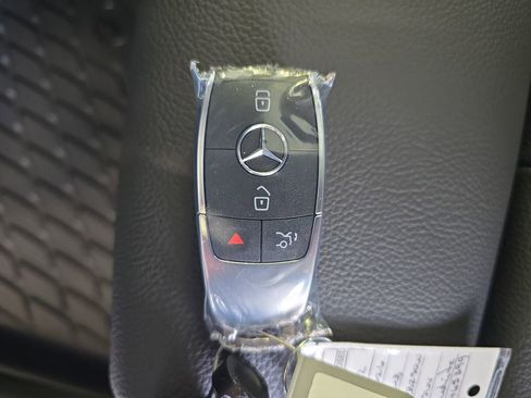 New 2026 Mercedes-Benz GLB 250 GLB 250 image 36