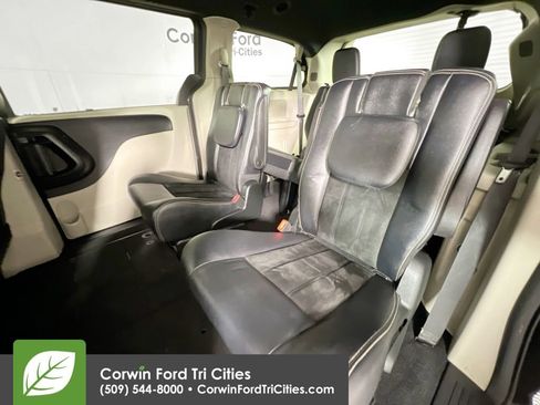 Used 2018 Dodge Grand Caravan SXT FWD image 26