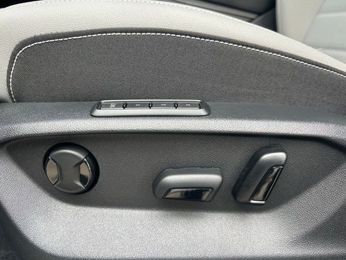 New 2026 Volkswagen Atlas Cross Sport SEL R-Line image 56