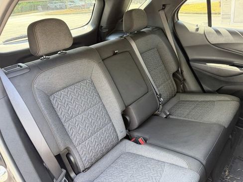 Used 2022 Chevrolet Equinox LT w/ Driver Convenience Package FWD image 31