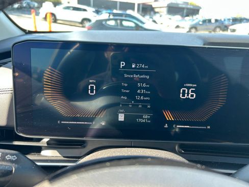 Used 2026 Kia Carnival FWD image 38