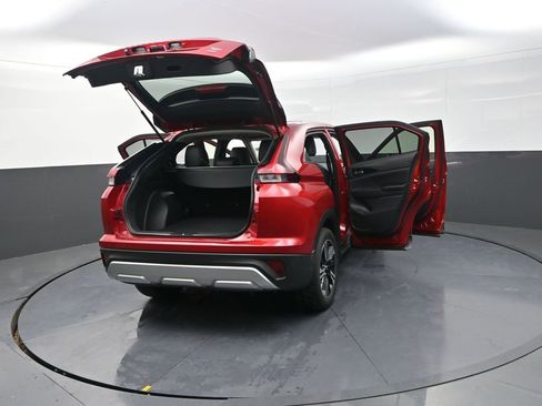 Used 2023 Mitsubishi Eclipse Cross SE image 34