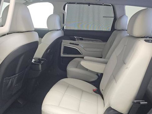 Used 2022 Kia Telluride EX w/ EX Premium Package FWD image 14