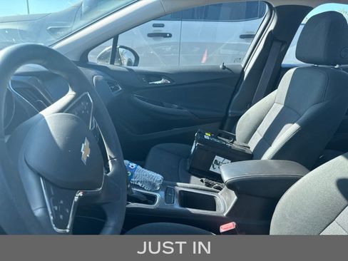 Used 2017 Chevrolet Cruze LT FWD image 31