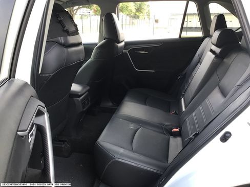 Used 2024 Toyota RAV4 XLE Premium FWD image 8