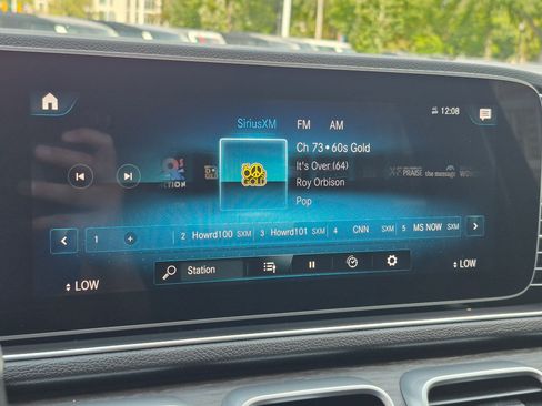 Used 2021 Mercedes-Benz GLE 350 4MATIC image 21