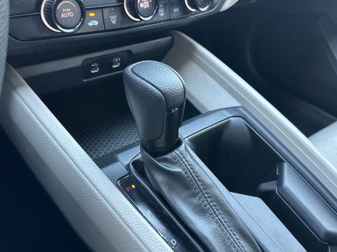 Used 2023 Honda Accord LX image 32