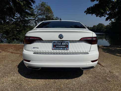 Used 2019 Volkswagen Jetta SEL Premium FWD image 6
