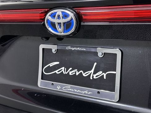 Used 2023 Toyota Venza XLE AWD/4WD image 33
