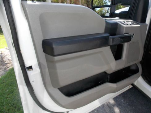 Used 2017 Ford F250 XL w/ Power Equipment Group RWD image 23