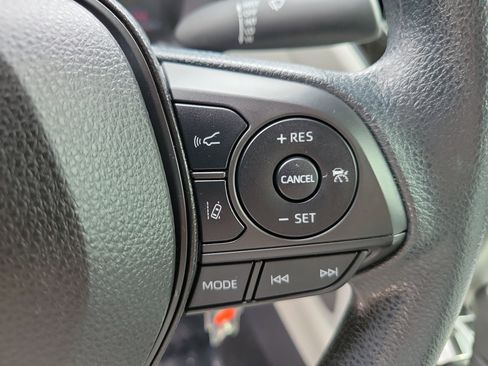 Used 2022 Toyota Corolla Cross L FWD image 28
