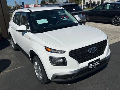 New 2026 Hyundai Venue SE