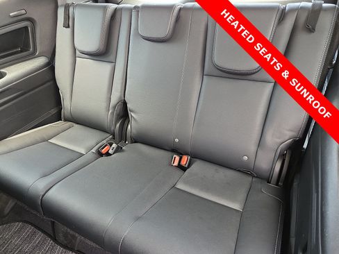 Used 2023 Subaru Ascent Limited w/ Technology Package AWD/4WD image 10