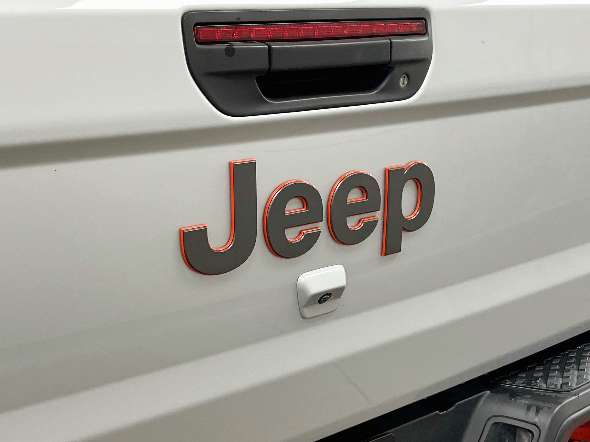 Used 2023 Jeep Gladiator Mojave w/ Cold Weather Group AWD/4WD image 33