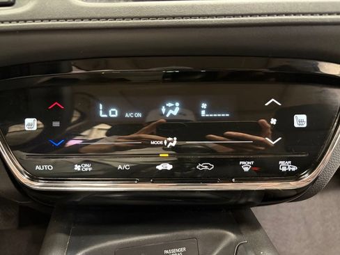 Used 2022 Honda HR-V EX image 21