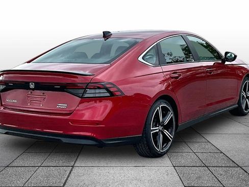 Used 2024 Honda Accord Sport image 11