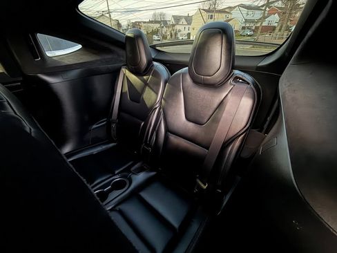 Used 2018 Tesla Model X 100D AWD/4WD image 31