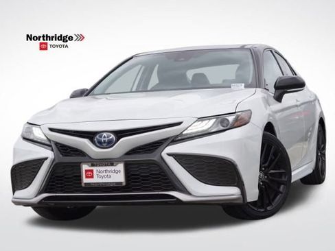 Used 2022 Toyota Camry XSE image 1