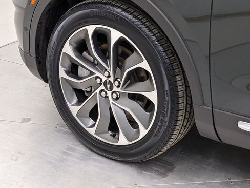 Used 2023 Lincoln Nautilus Reserve w/ Equipment Group 201A AWD/4WD image 5
