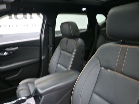 Certified 2023 Chevrolet Blazer Premier w/ Driver Confidence II Package image 16