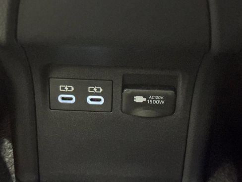 New 2026 Toyota Prius Plug-In Hybrid FWD image 15