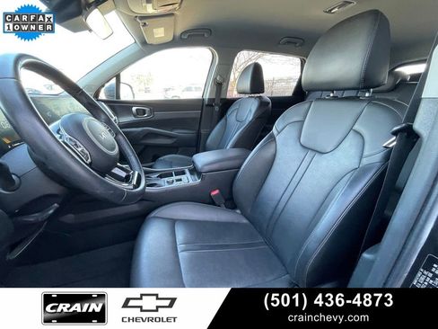 Used 2024 Kia Sorento S image 23