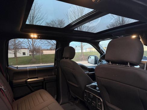Used 2019 Ford F150 XLT w/ Equipment Group 302A Luxury AWD/4WD image 31